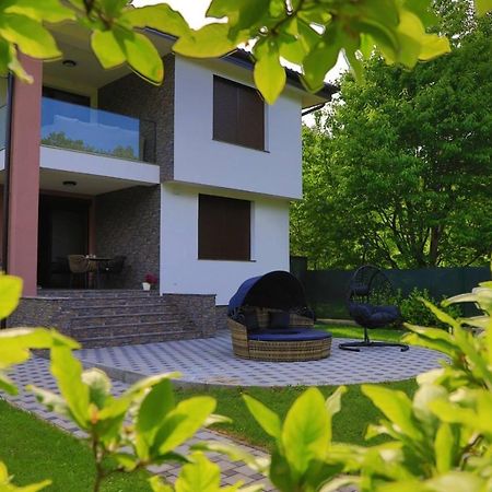 Apartments Edy Bihać Exteriör bild