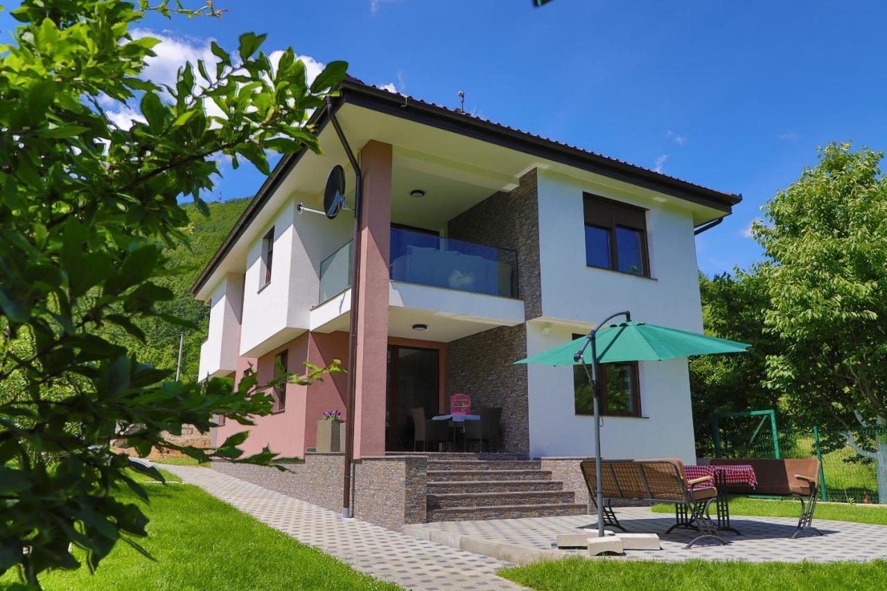 Apartments Edy Bihać Exteriör bild