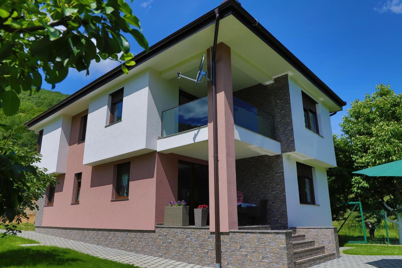 Apartments Edy Bihać Exteriör bild