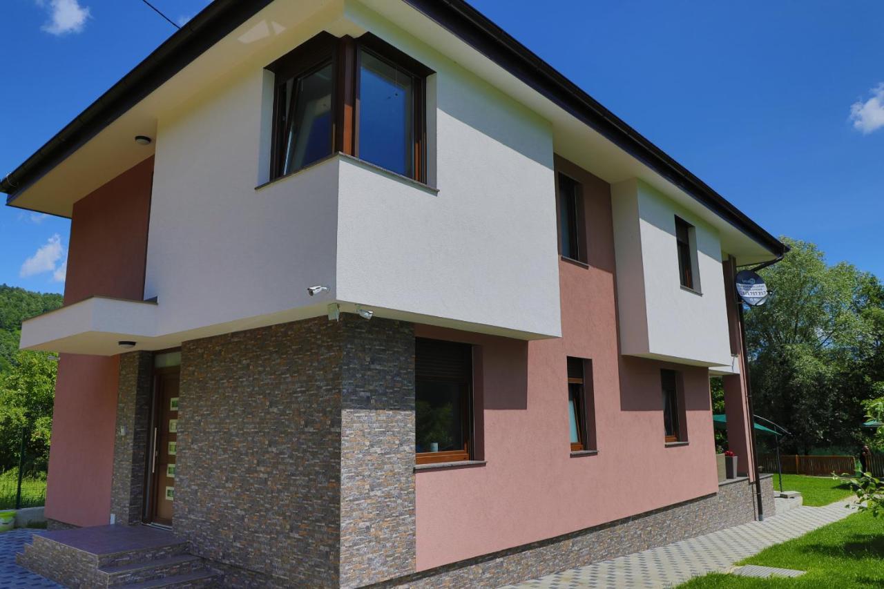 Apartments Edy Bihać Exteriör bild