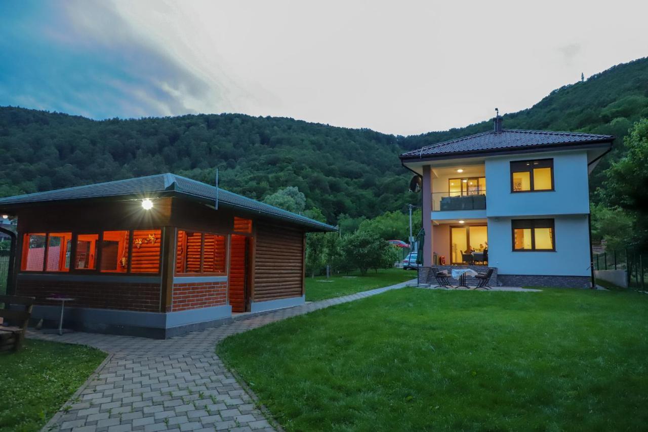 Apartments Edy Bihać Exteriör bild