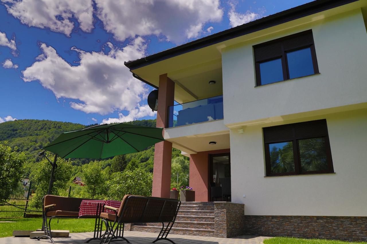 Apartments Edy Bihać Exteriör bild